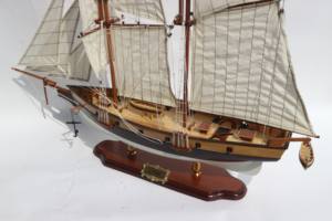 โมเดลเรือ LYNX ทำจากไม้ธรรมชาติ ทาสีด้วยเทคนิคพิเศษ รูปทรงอิสระ ของตกแต่งบ้าน ศิลปะฮวงจุ้ย ของสะสม ของตกแต่งบ้านสไตล์จีน - Product Image 3