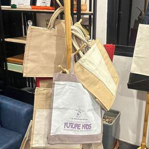 Luxury Khaki Jute Tote Grocery <b>Shopping</b> <b>Bag</b> Custom Printed Wholesale with Ribbon Handle <b>Zipper</b> Closure Customized Letter Pattern - Product Image 1