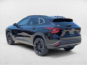 Chevrolet Trax RS SUV 2024 USADO con Asientos de Cuero de Interior Oscuro, Control de Crucero ACC, Tracción Delantera - Product Image 6