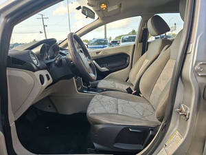 Vente en gros de voitures d'occasion bon marché Ford Fiesta SE 4 portes berline 2013 - Product Image 6