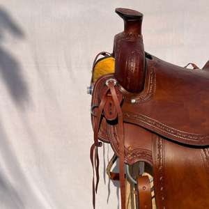 Ensemble de selle en cuir western en bois de qualité supérieure |   Kit d'attelage pour l'équitation en acier inoxydable, gravé à la main, avec motifs Barrel Racing et ensemble de tack offert - Product Image 3