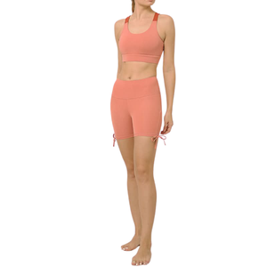 Shorts de yoga écologiques en tissu recyclé pour femmes, taille haute, confort optimal pour la salle de sport, l'entraînement et la pratique du yoga - Product Image 5