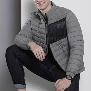 Cómodo y elegante abrigo cálido de invierno chaqueta gruesa para exteriores chaqueta acolchada de burbujas con capucha personalizada para hombres - Product Image 1
