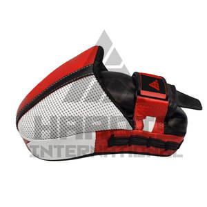 Almohadillas de enfoque ganadoras de entrenamiento profesional, mitones de enfoque de boxeo de cuero hechos a medida, almohadillas de enfoque de perforación con logotipo OEM - Product Image 4