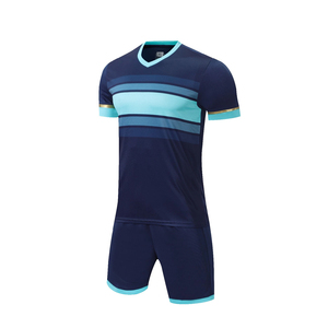 Camiseta de fútbol sublimada personalizada, uniforme de club de fútbol, conjunto de ropa deportiva de transferencia de calor personalizada para hombres, camiseta de fútbol para adultos para equipo - Product Image 3