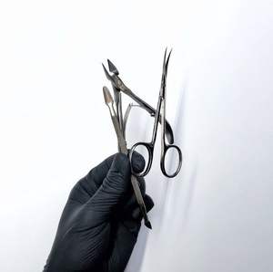 กรรไกรตัดหนังกำพร้าคุณภาพสูง สแตนเลสอย่างดี ผู้ค้าส่งกรรไกรตัดหนังกำพร้า สีตามสั่ง ที่ดันหนังกำพร้า อุปกรณ์เสริมความงาม - Product Image 1