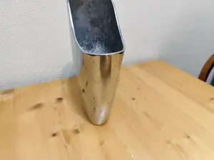 Muy recomendado, elegante y elegante florero de aluminio, interiores decorativos minimalistas para el hogar, disponibles en cantidad a granel - Product Image 3