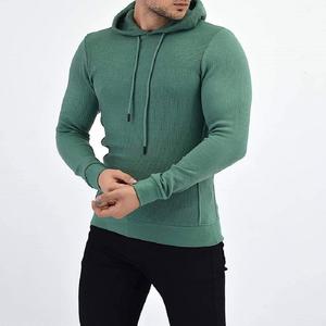 Sweat à capuche noir à manches longues en coton avec logo personnalisé pour hommes pull vierge à la mode pour les vêtements d'hiver personnalisés OEM - Product Image 6