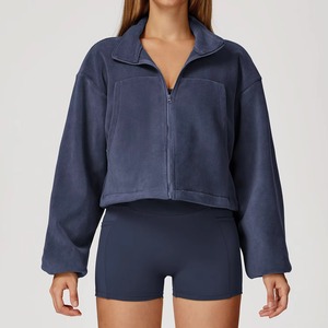 Chaqueta con cremallera y logotipo personalizado con capucha de lana para mujer de peso pesado de alta calidad - Product Image 4
