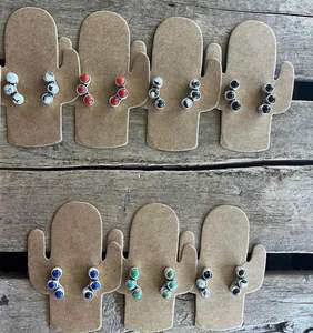 Boucles d'oreilles faites à la main en argent sterling avec trois pierres, bijoux artisanaux élégants, vêtements de tous les jours de style minimaliste pour femmes - Product Image 4