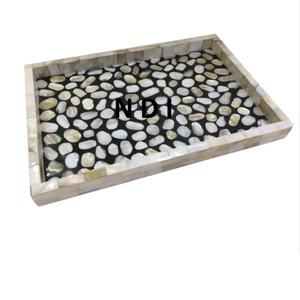 Bandeja de servicio de forma redondeada de madera con acabado de madreperla para la mejor calidad, platos de servidor de comida para desayuno, bandeja de madera para servir - Product Image 1