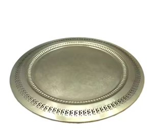 Assiette de service décorative de luxe pour table, mariage, fête, design festonné, assiette de service ronde, assiette de service en métal pour la restauration - Product Image 3