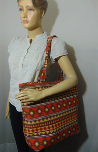 Vente en gros directe du fabricant Sac de plage en toile à motif ikat de haute qualité écologique avec poignée en corde de coton Meilleur prix! - Product Image 5