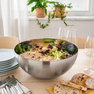 Elegante cuenco para servir de acero inoxidable con acabado cepillado, perfecto para cocinas contemporáneas y mesas de comedor. - Product Image 3