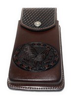 Étui de téléphone en cuir artisanal avec motif floral en relief, avec sangle magnétique robuste, personnalisé