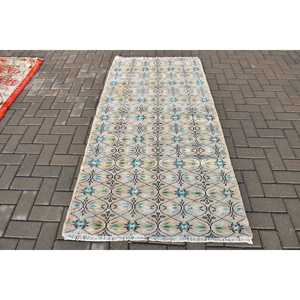 Alfombra Turca Vintage de 3.37x6.6 pies, Alfombra Decorativa, Alfombra con Diseño Floral Azul - Product Image 1