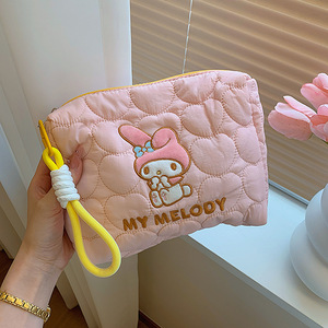 Borsa per il Trucco Morbida Effetto Nuvola, Pochette Cosmetica Personalizzabile con Logo - Grande Capacità con Cerniera, Organizer da Viaggio per Articoli da Toeletta Femminili - Product Image 2