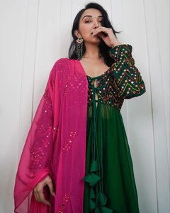 Tenue de fête pour femmes indiennes et pakistanaises robe longue en Georgette de renard vert et jaune et ensemble Dupatta travail de broderie à paillettes prêt à l'emploi" - Product Image 2