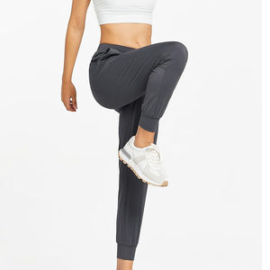 Pantalones Jogger Ligeros de Secado Rápido para Mujer, Cintura Elástica, Ajuste Regular, Color y Talla Personalizables, Servicio OEM, Venta al Por Mayor - Product Image 4