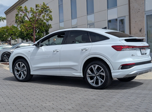 Quattr_o 2024รถออดี้ Q4รถมือสองมือสอง lhd/rhd ความเร็วเดียวอัตโนมัติ - Product Image 6