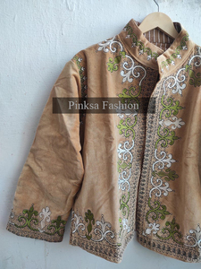 Veste en velours de coton tricoté brodé de fleurs bleues en gros pour femmes, style ethnique suzani fait à la main, manteau d'hiver, vêtements d'extérieur - Product Image 5