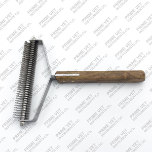 Peine para Ganado Premium de Prime Vet, Peine de Acero Resistente para el Cuidado del Cabello y el Aseo |   Suministros para Exposiciones Ganaderas - Product Image 2