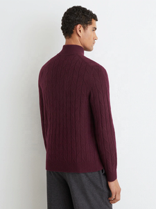 Suéter de Punto Personalizado OEM/ODM Unisex Color Vino Tinto con Cierre de Cremallera, Cuello Alto y Manga Larga - Product Image 3