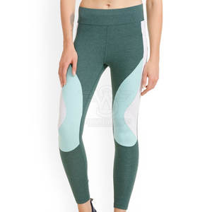 Leggings de Mujer Estilo Nuevo Hechos a Medida, Leggings de Yoga de Alta Calidad Hechos en Pakistán - Product Image 1