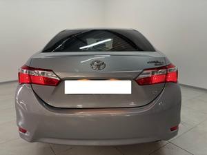 Toyota Corolla Quest 1.8 Plus 2022 Económico con Volante a la Izquierda/Derecha - Product Image 3