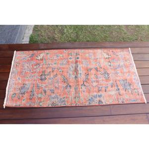 Petit tapis turc, tapis vintage 2,1x4 pieds, tapis en laine rouge patchwork - Product Image 2