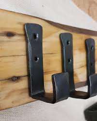 ไม้แขวนเสื้อเหล็กที่กำหนดเองที่มีโลโก้ - Product Image 4