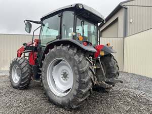 Tractor Agrícola Massey Ferguson 4710 4x4 Diésel de la Mejor Relación Calidad-Precio, con Cargador Frontal, Pocas Horas de Uso, Alta Resistencia - Product Image 2