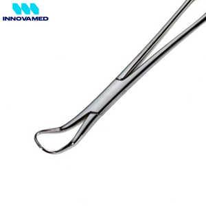 Pinces à serviettes en acier inoxydable de 5,5 pouces, parfaites pour les interventions chirurgicales, utilisées à l'hôpital pour les chirurgies par INNOVAMED - Product Image 6