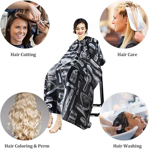 Venta al por mayor de fábrica, capas de peluquero, cubierta de corte de pelo impresa en negro, tela resistente al agua, delantal de peluquería para hombres, logotipo personalizado - Product Image 5