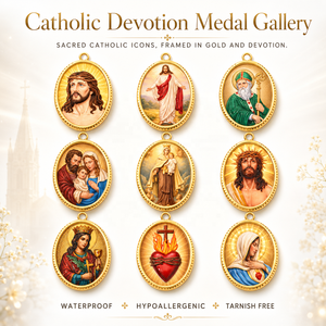 Medalla Católica |   Colgante Cristiano de Acero Inoxidable con Baño de Oro PVD de 18K, Esmaltado, con Imagen de Jesús y María |   Resistente al agua y sin deslustre - Product Image 1