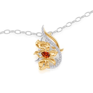 Collier Jeulia X Leyla Floral Thorns Two Tone Twist Flower en argent sterling avec diamant - Product Image 4