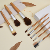 Ensemble de pinceaux pour le visage et les lèvres Dongshen, écologiques, à étiquette privée, manche en bambou naturel, ensemble de 8 pinceaux de maquillage avec sac