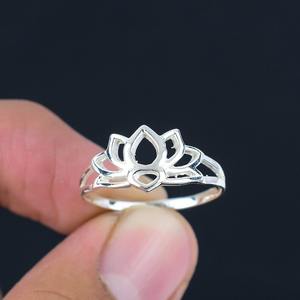 Bague de déclaration simple en argent 925 avec pierres précieuses bijoux de bande Kont minimalistes pour les filles pour les occasions de fête - Product Image 3