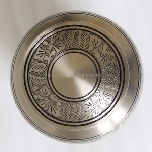 Venta caliente Premium Brass Adult Cremation Urns para cenizas humanas Fabricante indio Precio al por mayor Urna de metal - Product Image 6