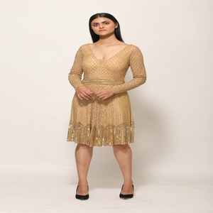 Robe de soirée courte scintillante de qualité supérieure pour femme |   Robe de soirée brodée dorée pour bal de promo, banquets et événements spéciaux - Product Image 1