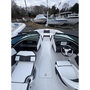 Monterey M-205 Nuevo 2025: Herrajes de Aluminio para Reequipamiento/Actualización Marina - Product Image 2