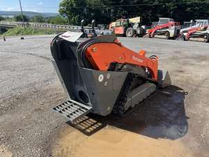 รถตักล้อยาง NEW HURRICANE ZZ24 รุ่นใหม่ ปี 2023 พร้อมปั๊ม 220V มอเตอร์ เกียร์ กล่องเกียร์ ชิ้นส่วนหลักของเครื่องยนต์ครบชุด - Product Image 3