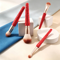Ensemble de 10 pinceaux de maquillage avec manche en bois et strass rouges, poils synthétiques doux, virole dorée, pour fond de teint, blush et fard à paupières