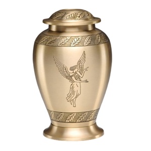 Urnas de cremación para adultos de latón de alta calidad con banda de grabado Urnas funerarias de metal con acabado dorado para cenizas humanas - Product Image 1