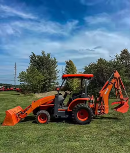 Tracteur chargeuse-pelleteuse KUBOTA L45 2010 d'occasion et autres machines modèles au détail - Product Image 4
