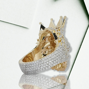 Collier pendentif tête de lion couronne royale luxueuse en or 18 carats, style hip-hop, avec anneau entièrement serti de cristaux brillants - Product Image 3