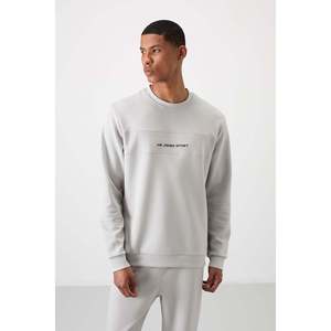 Conjunto Deportivo Air Jones para Hombre, Color Gris Piedra, Mezcla de Algodón, Textura Gruesa y Suave, Ajuste Cómodo, Estampado, con Elastano, para Uso Casual - Product Image 6