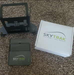 Les nouveaux simulateurs et moniteurs de golf Skytrak sont maintenant disponibles à la vente - Product Image 3
