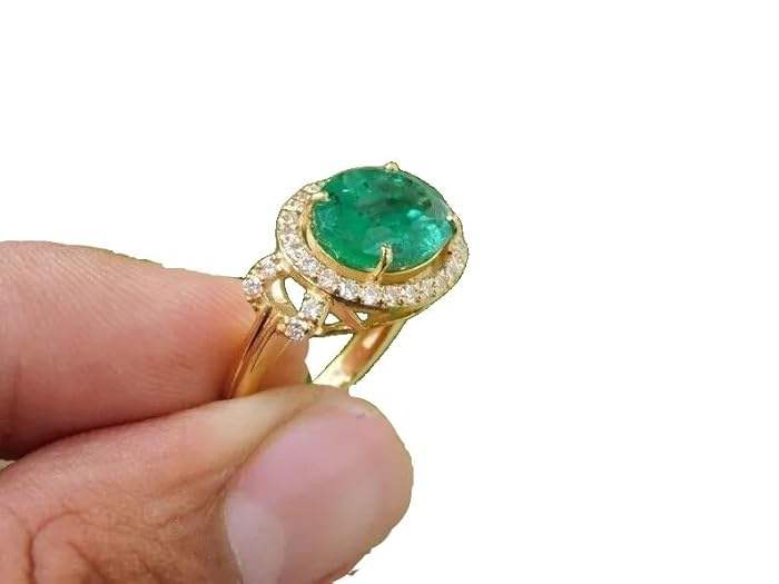 สีเขียว