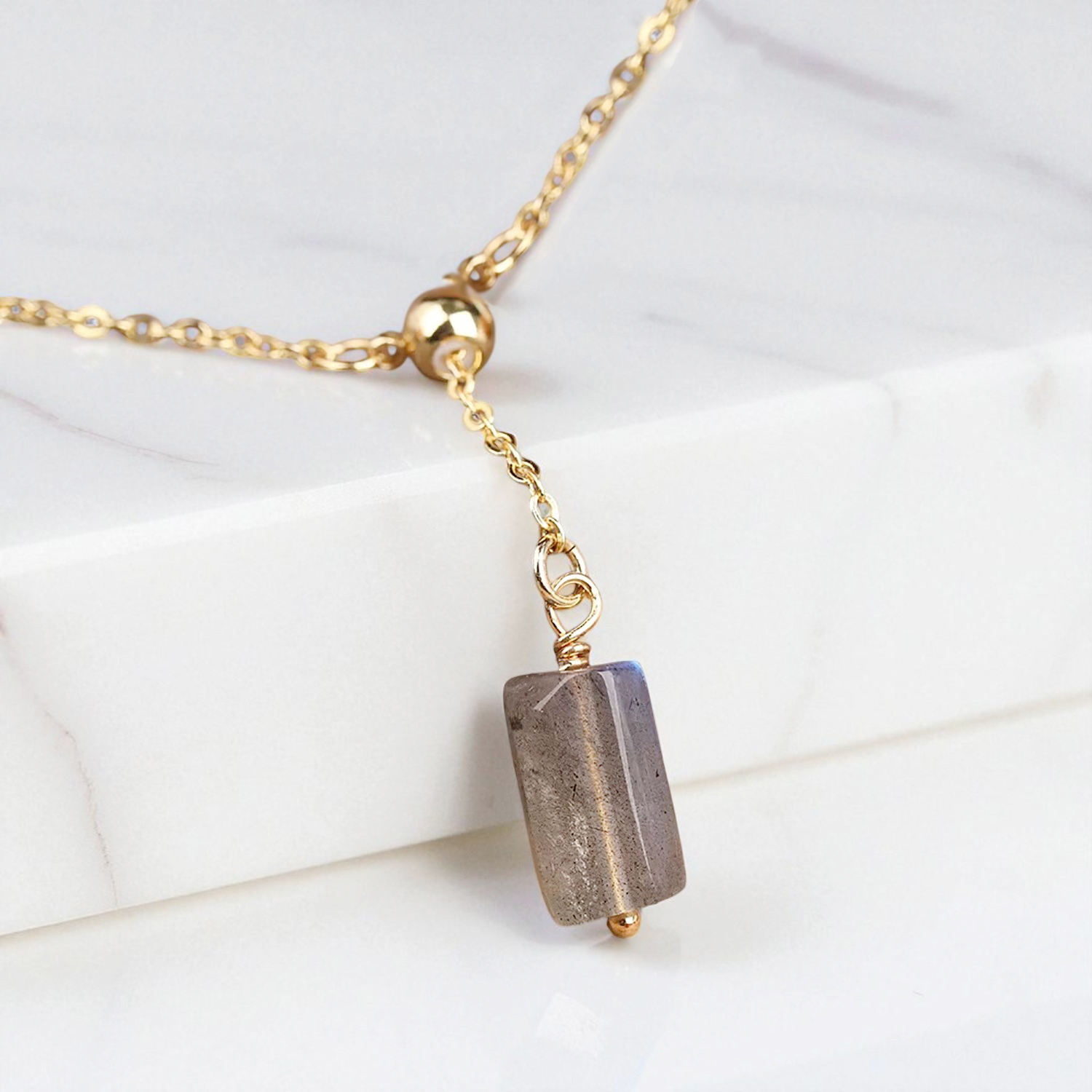 ลาบราดอไลท์